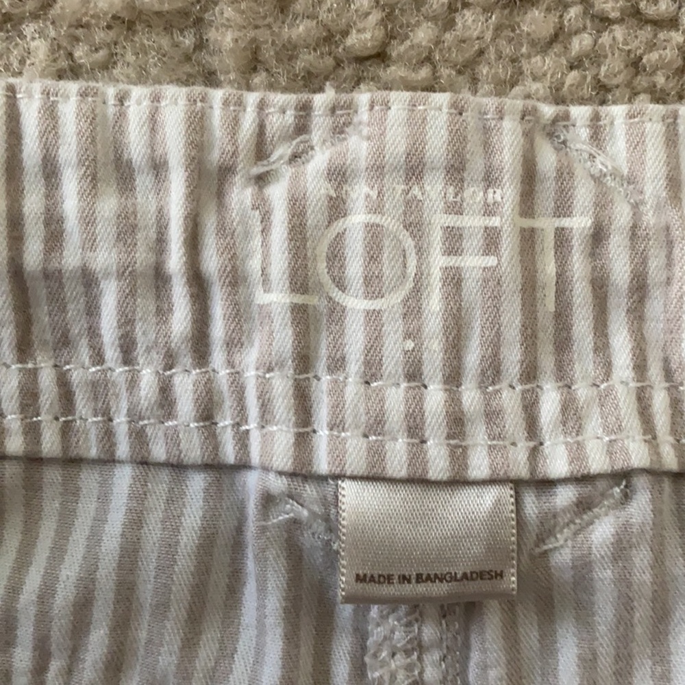 Loft Shorts - Picture 3 of 4